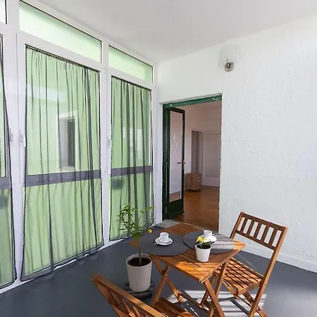 Seaview Panoramic Apartment